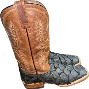 Mens ARIAT bass boots size 11D
